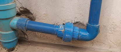 Misaligned pipes