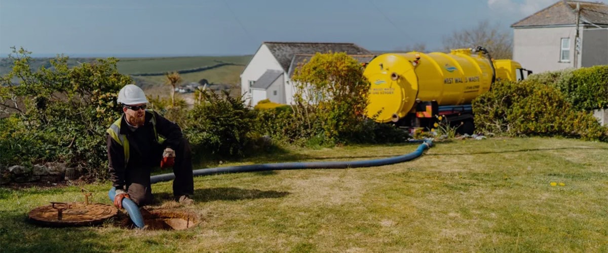 septic tank pumping services